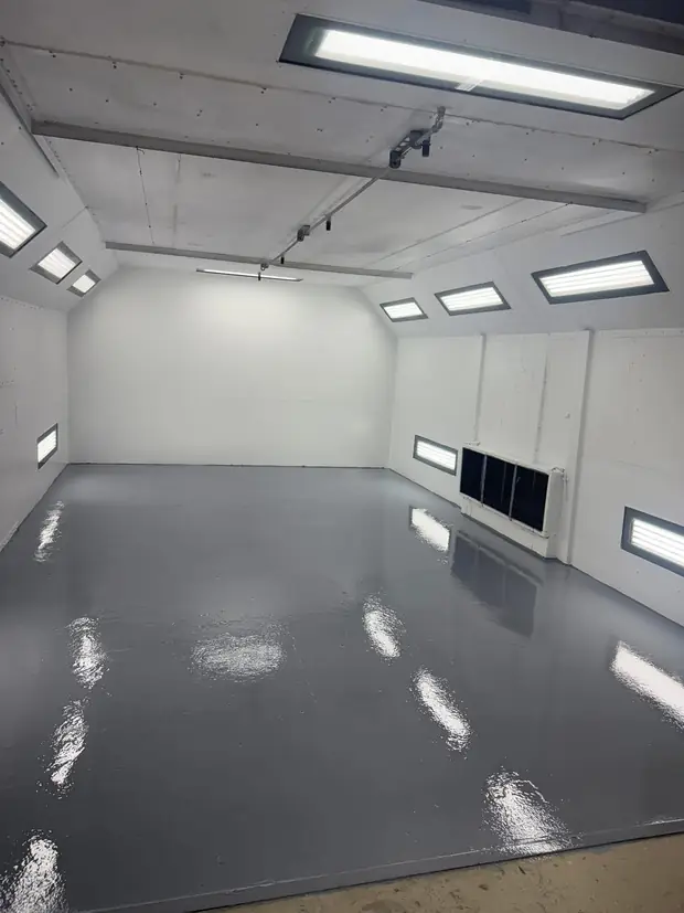 Spray booth